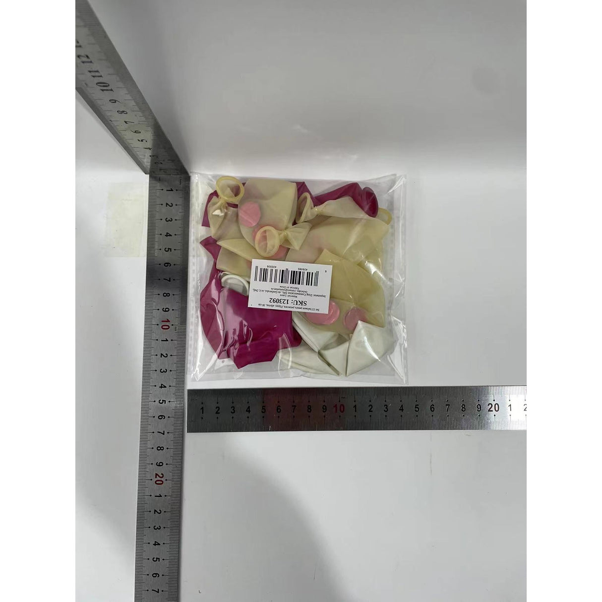 Set 15 baloane pentru petrecere, Vivimall, alb/roz, 30 cm