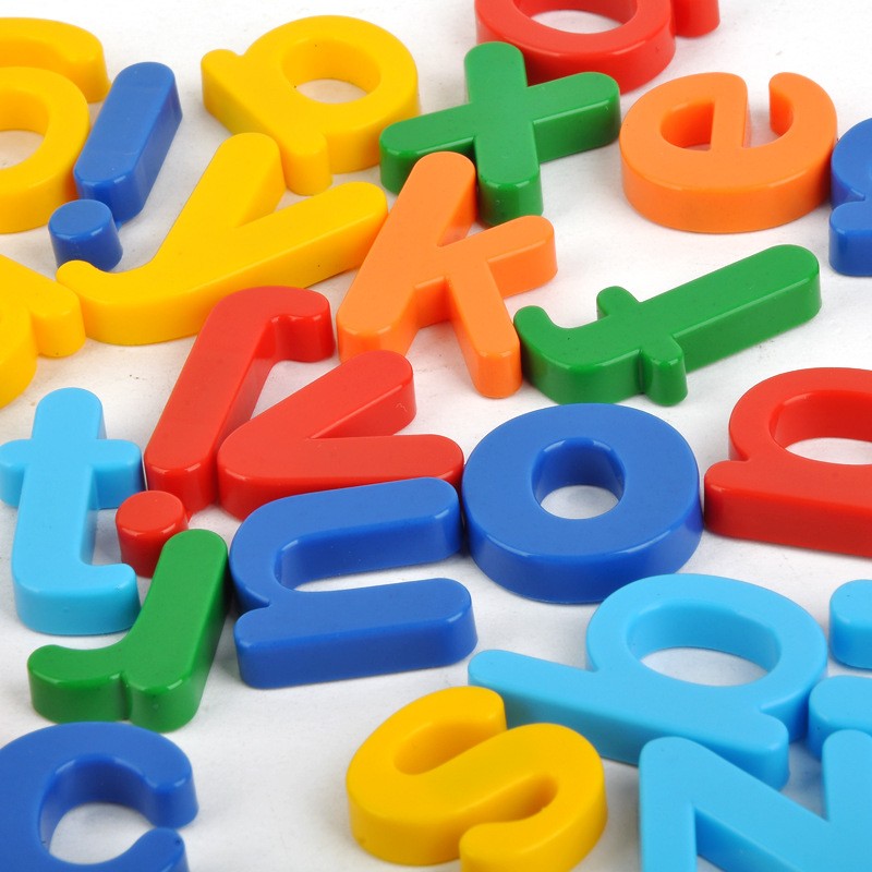 Set 26 Litere, Flippy, Magnetice, pentru Frigider, din Plastic, +3 Ani, 13 x 18 x 14 cm, Multicolor
