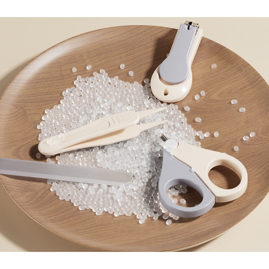 Set 4in1 de Ingrijire Unghii pentru Bebelusi, Flippy, Cutie de Depozitare Tip Borcan, 0-6 Ani, 10 x 7 x 6 cm, Alb/Gri