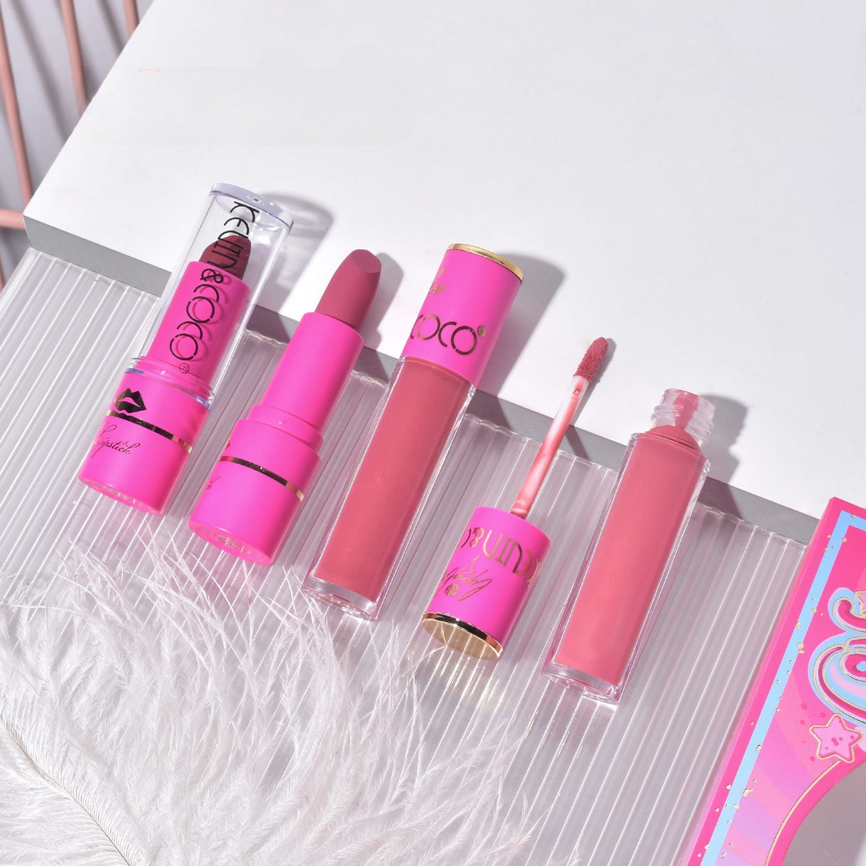 Set 6 Produse de Machiaj, KEVIN & COCO, Pink Bear, 16.2 x 16 x 2.5 cm - vivimall.ro