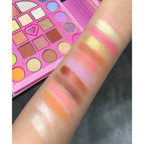 Set 9 Produse Machiaj, Arch Circus | PureCharm - vivimall.ro