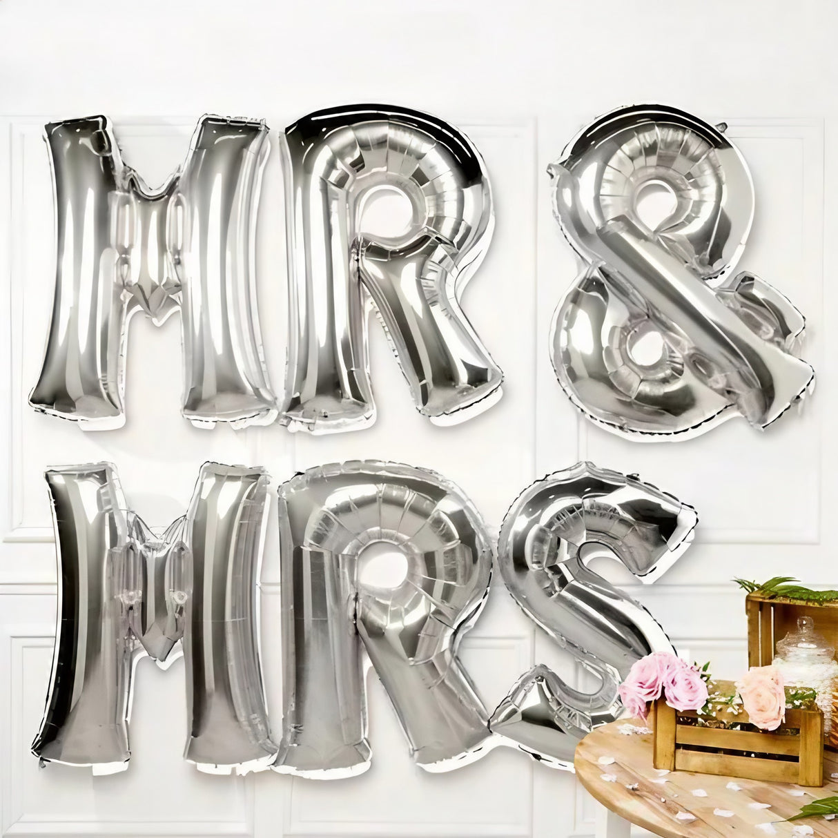 Set Baloane din Folie Metalizata, Vivimall, Figurine Litere, Model MR&MRS, Tema Nunta, 40 cm, Baloane Party, Ambalaj Individual, Pai inclus, Umflare cu Aer sau Heliu, Argintiu - vivimall.ro