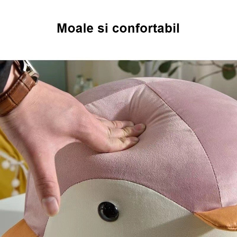 Taburet Pentru Copii, Vivimall, Cadru din Lemn Masiv, 25 x 29 x 29 cm, Perna de Burete Elastica si Maner de Transport, in Forma de Pinguin, Roz