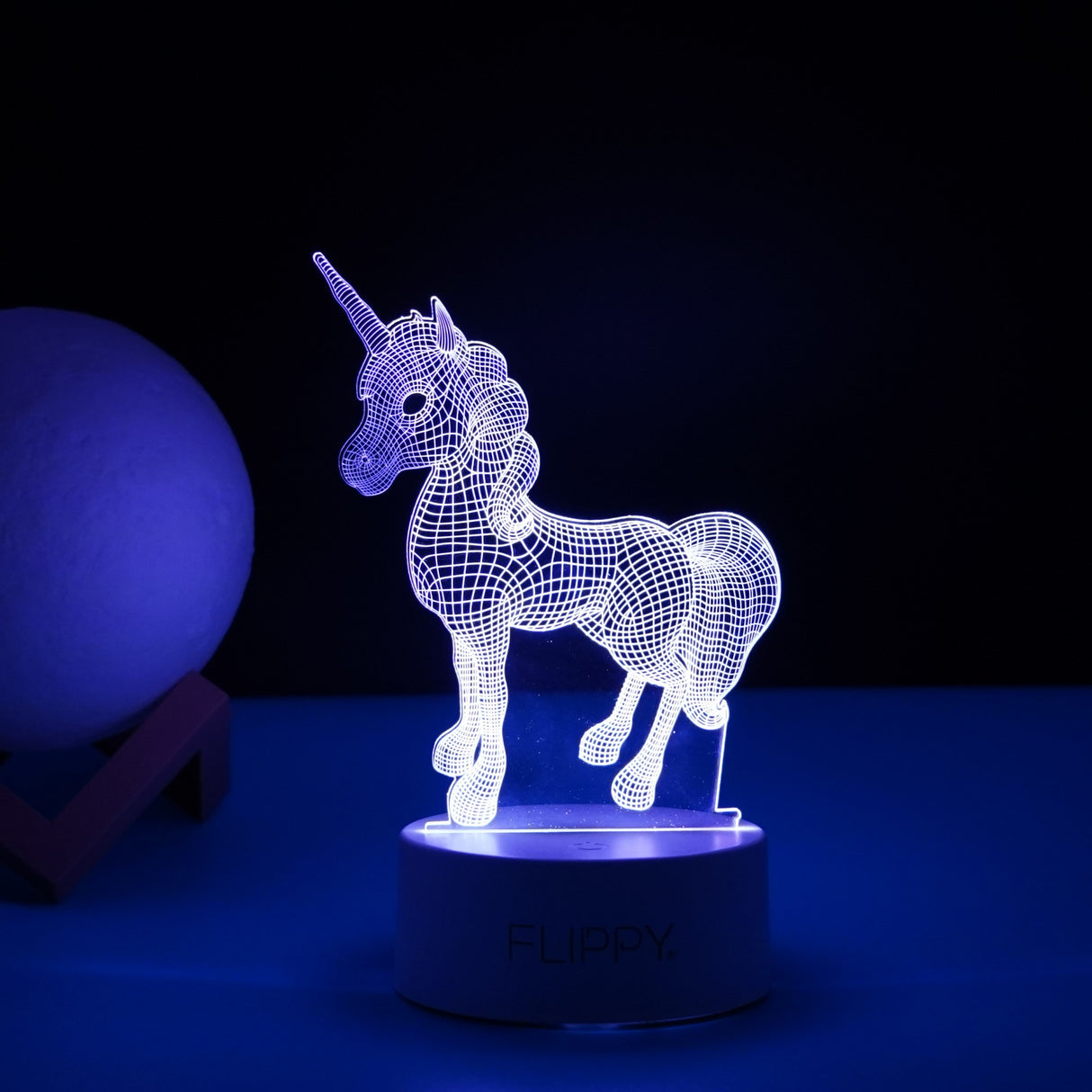 Lampa LED decorativa, Vivimall, 3D, Unicorn, cu USB si baterii, 20 cm inaltime, din material acril, lumina multicolora si telecomanda inclusa, alb - vivimall.ro
