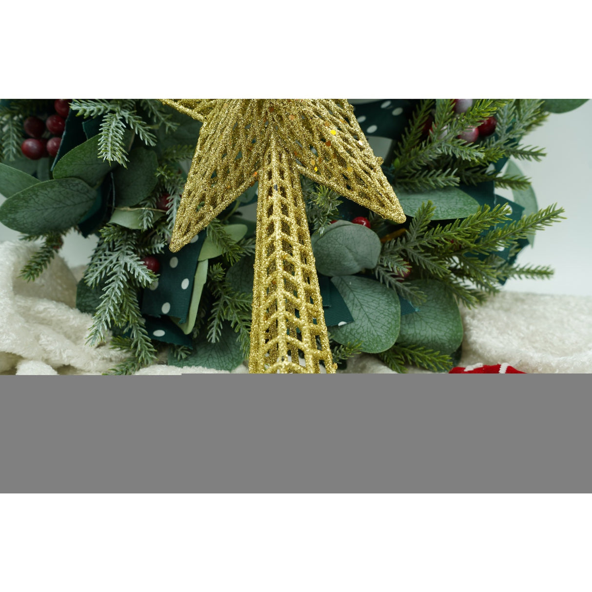 Varf decorativ de brad, Auriu, in forma de Stea, cu model decupat, din Plastic/Metal, 18 cm x 26 cm, Interior/Exterior, Flippy - vivimall.ro