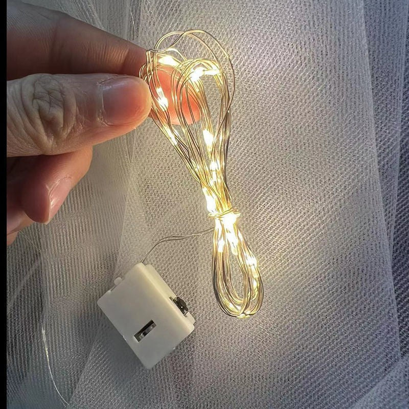 Voal Luminos cu Coronita, Flippy, Lumina Alb Cald, pentru Serbari Copii, Petrecerea Burlacitelor, Marime universala, Lumina LED, Alb