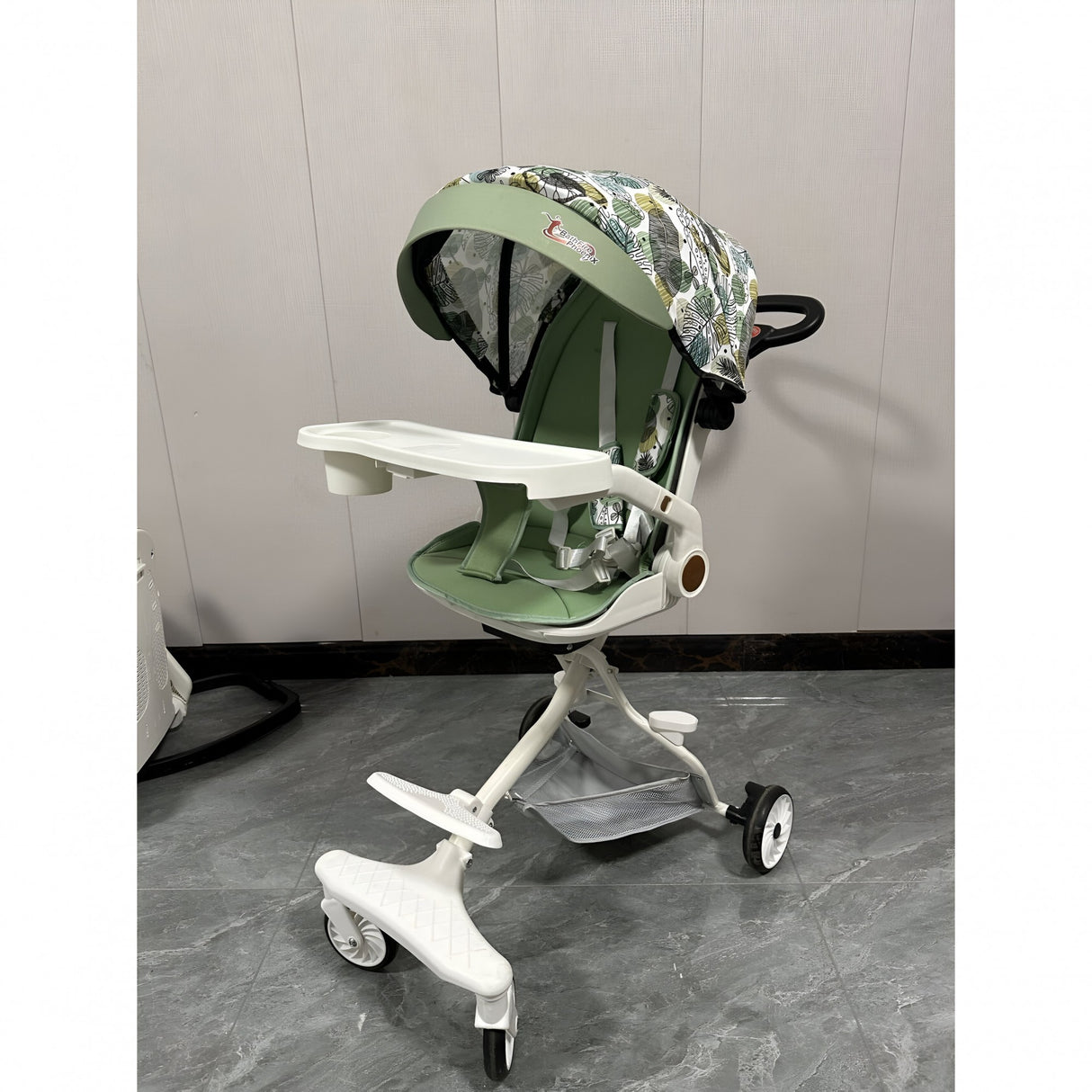 Carucior Sport Flippy 3in1, 6-36 Luni, Reversibil, Pliabil, Tavita pentru Masa, Pozitie de Somn, Centura de Siguranta, Roti 360, Suport Pahar, Copertina pentru Soare, 32x63x95cm, Verde Model Frunze - vivimall.ro