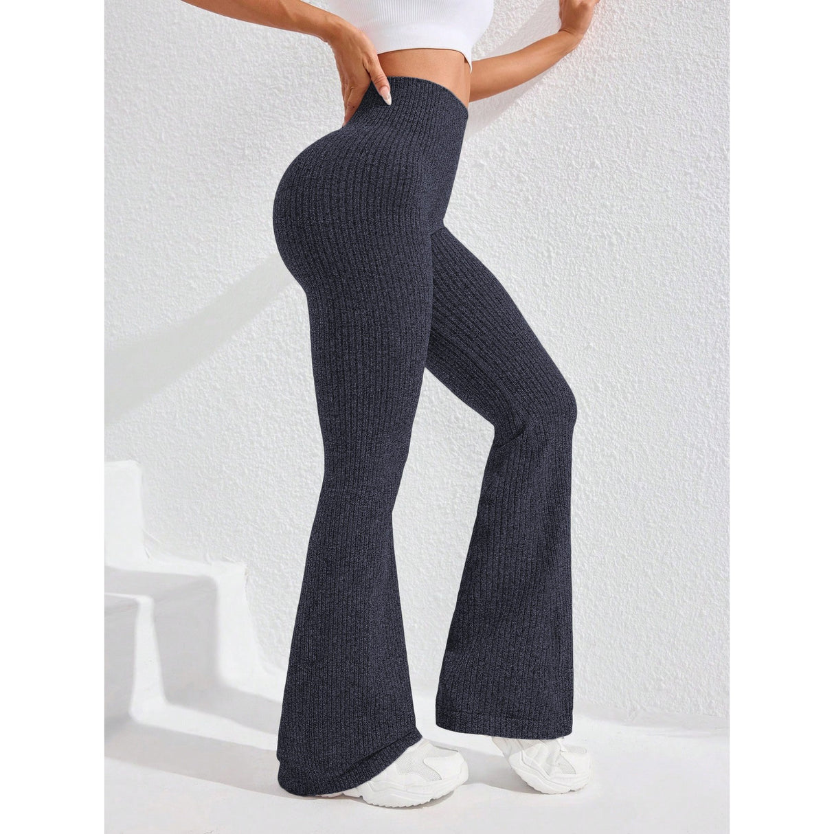 Pantaloni yoga damă Vivimall evazați albastru marin, vedere laterală, croială slim fit mărime S