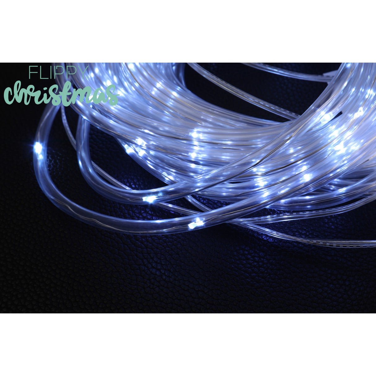 Instalatie Luminoasa De Craciun Tip Furtun Luminos, 100 Led-Uri, 12 Metri Lungime, 8 Programe, 2 Metri Prelungitor, Sarma Din Cupru, Incarcare Solara, Rece