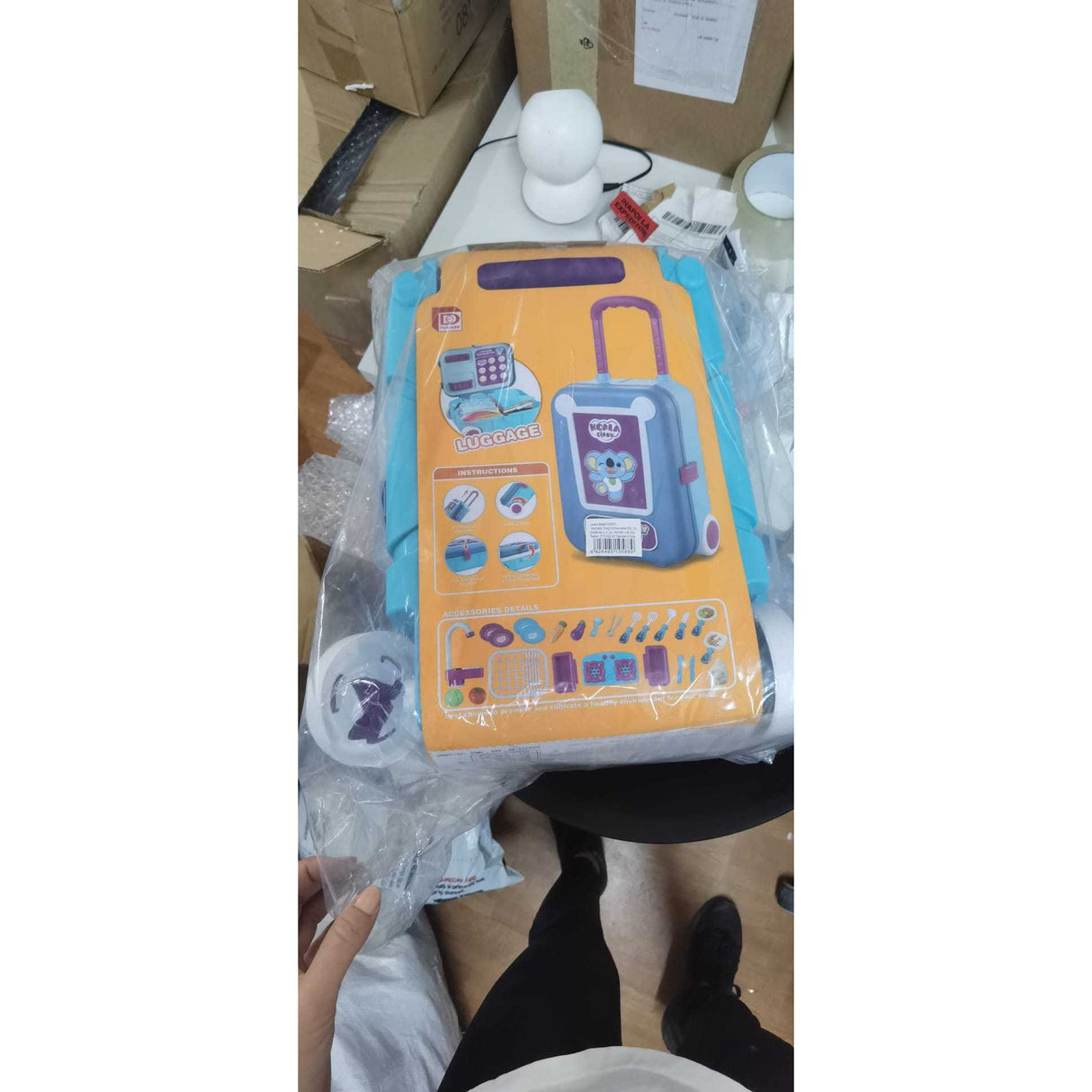 2 In 1, Valiza Si Mini Bucatarie Cu Ustensile, Resigilat - vivimall.ro