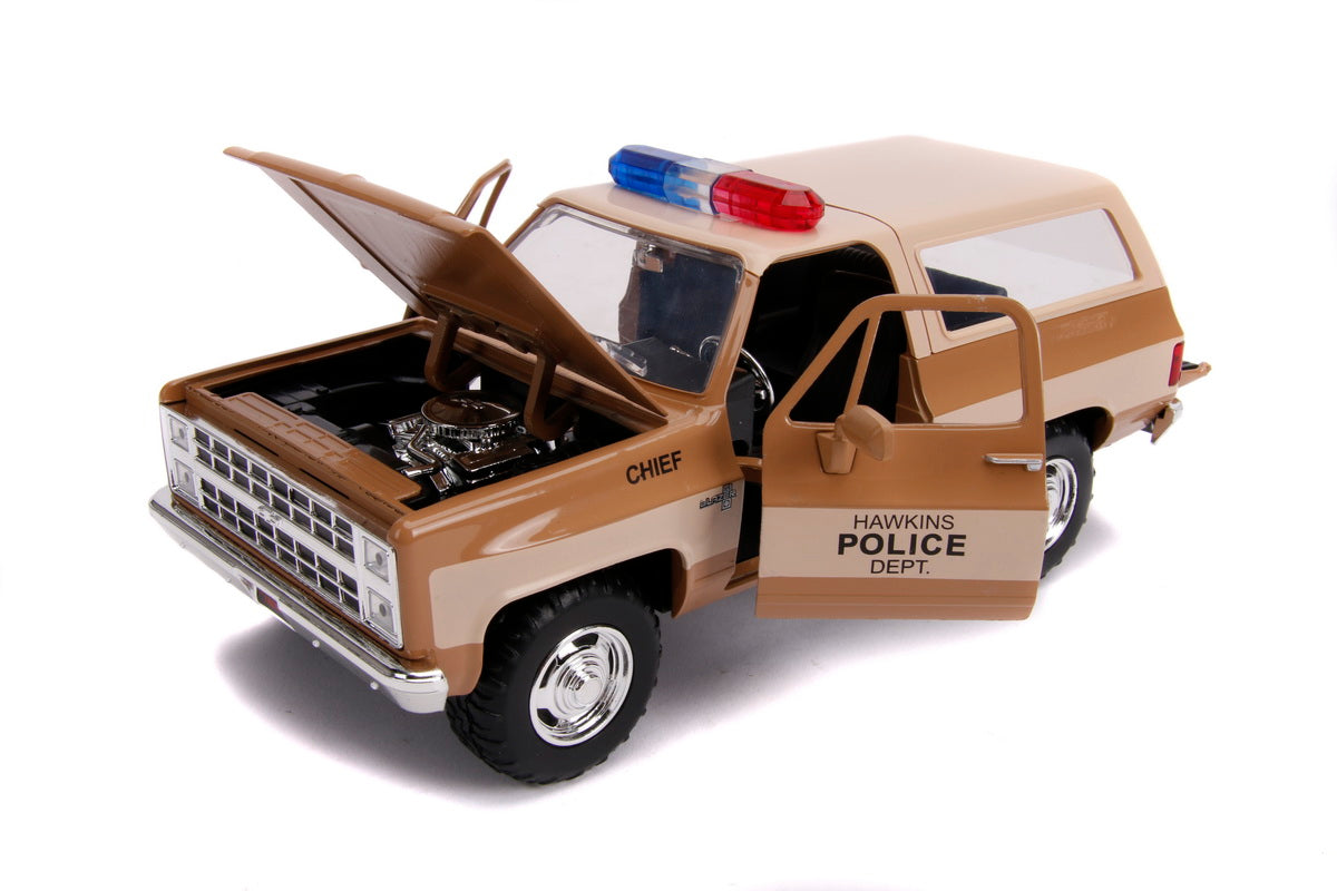 MACHETA METALICA 1980 CHEVY POLICE K5 SCARA 1 LA 24