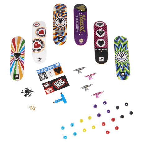 TECH DECK PACHET 6 PIESE CU ACCESORII FINGERBOARD HEART