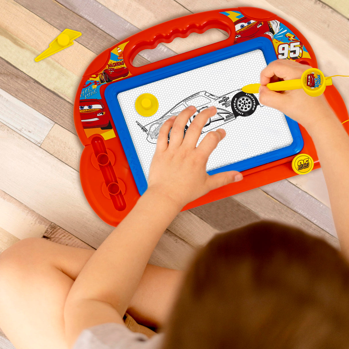 TABLA MAGNETICA MAGIC SCRIBBLER MEDIUM CARS