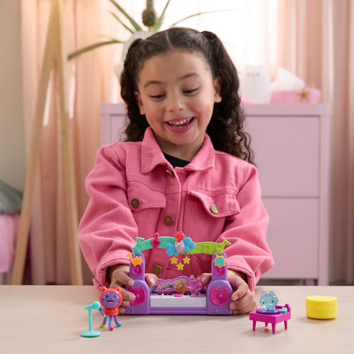 GABBYS DOLLHOUSE FILMUL SET PETRECERE