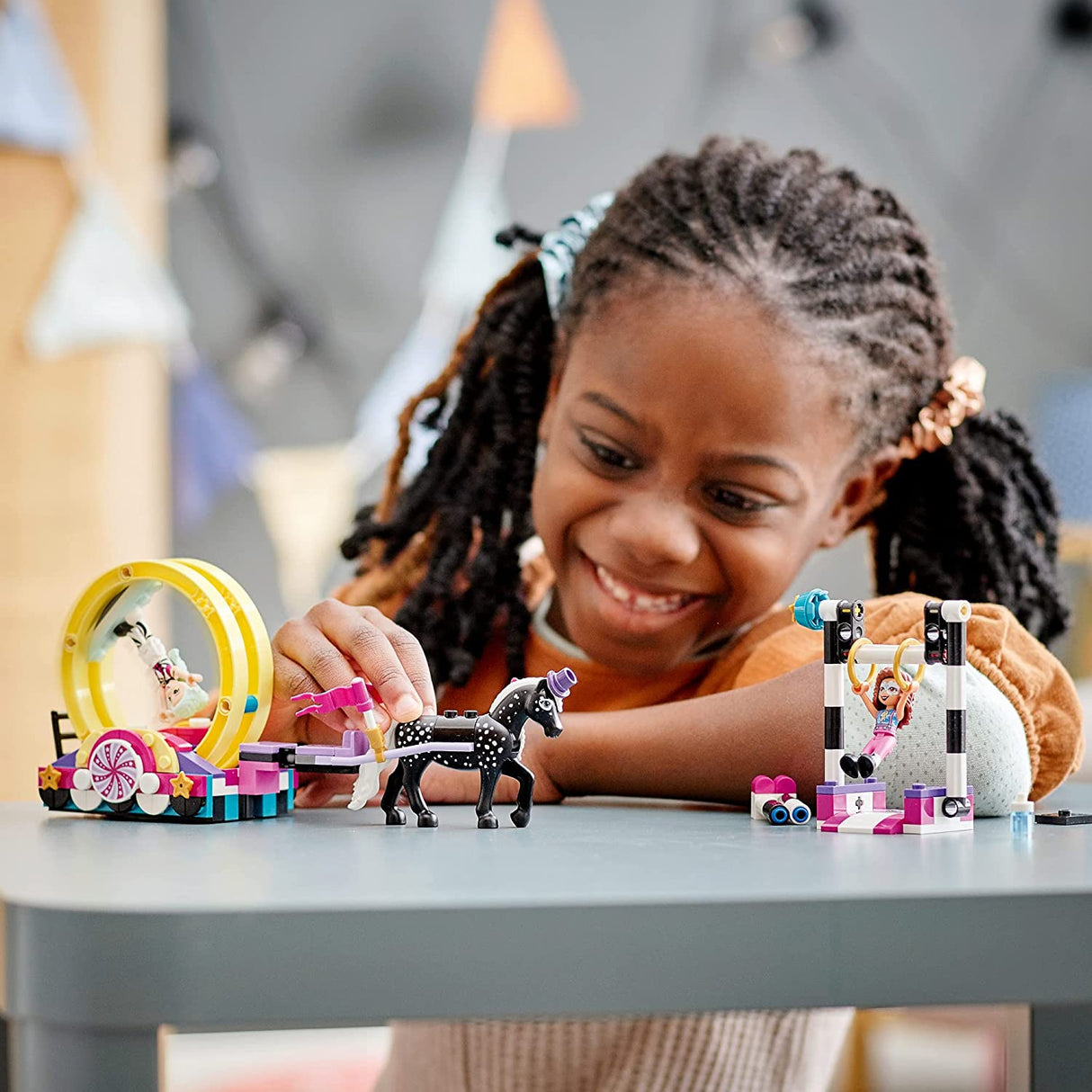 LEGO FRIENDS ACROBATII MAGICE