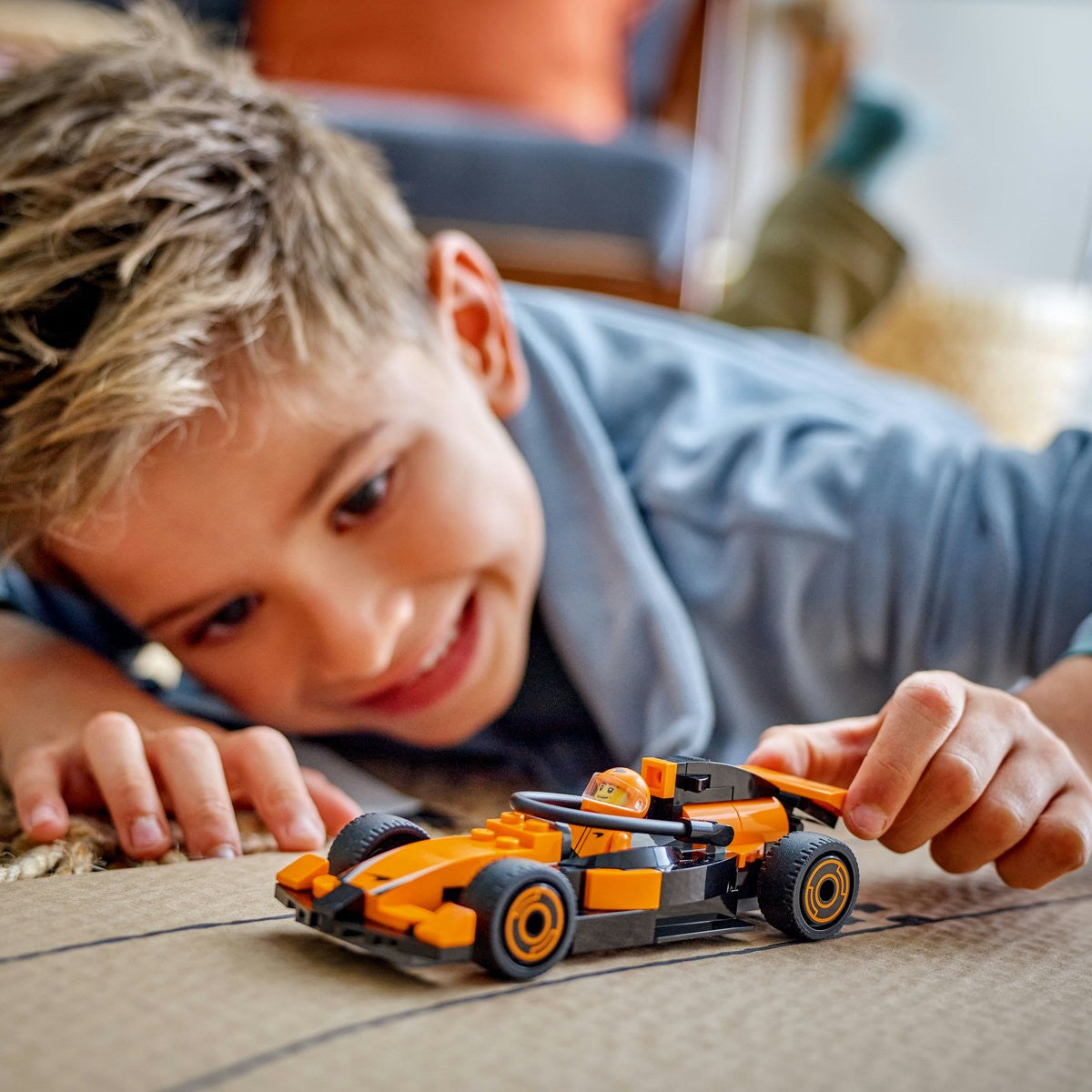 LEGO CITY PILOT F1 CU MASINA DE CURSE MCLAREN 60442
