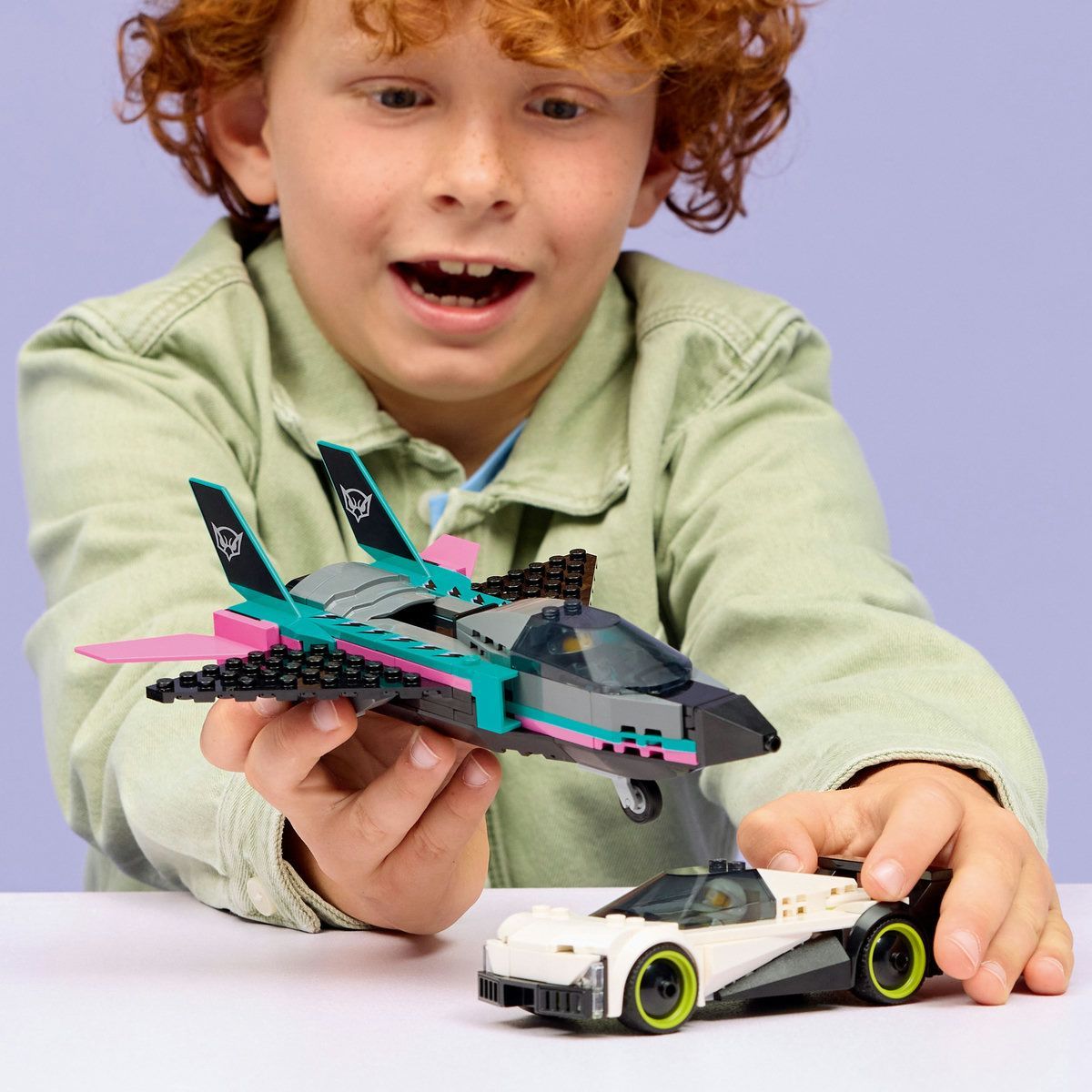 LEGO CITY AVION CU REACTIE VS MASINA 60489