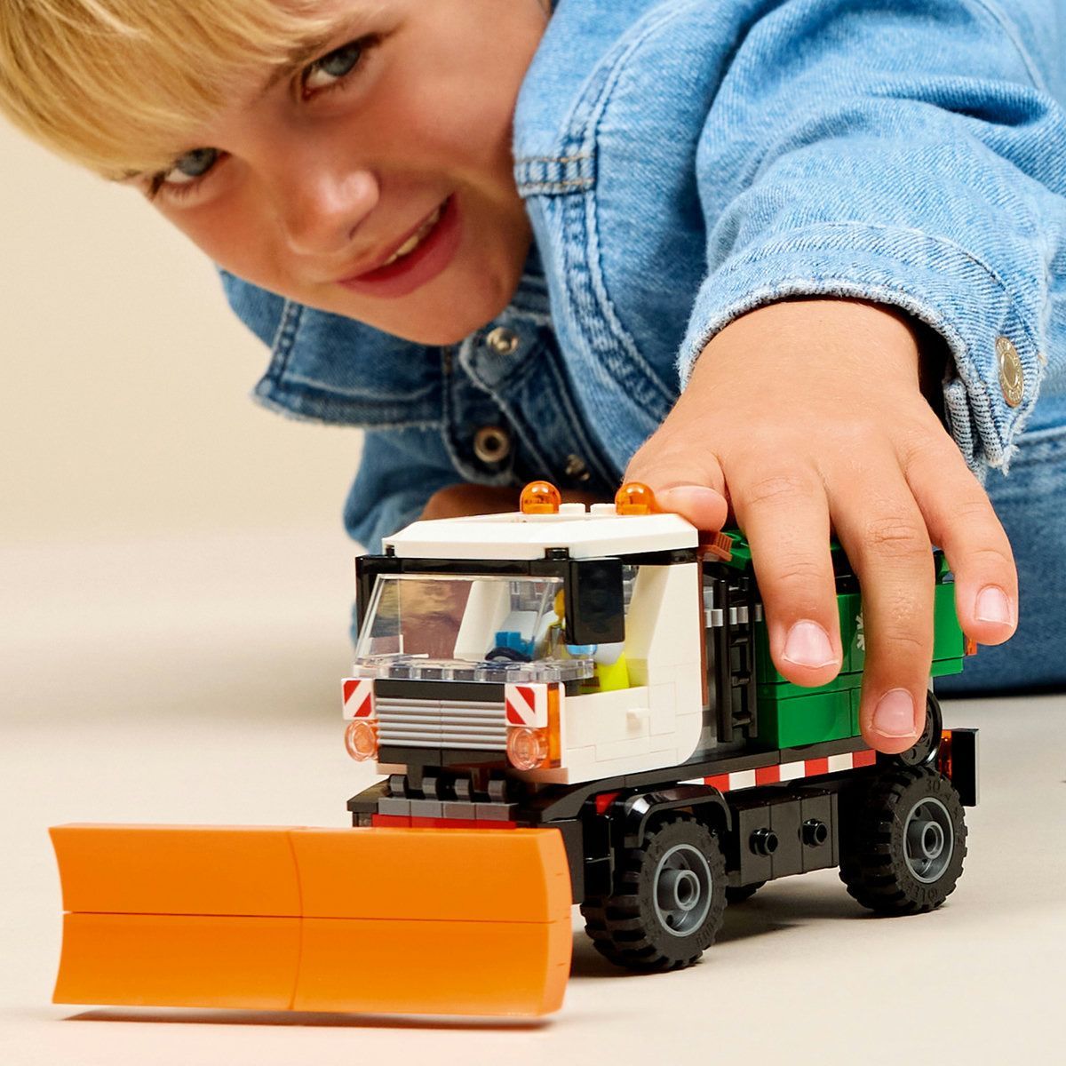 LEGO CITY VEHICUL CU PLUG DE ZAPADA 60490