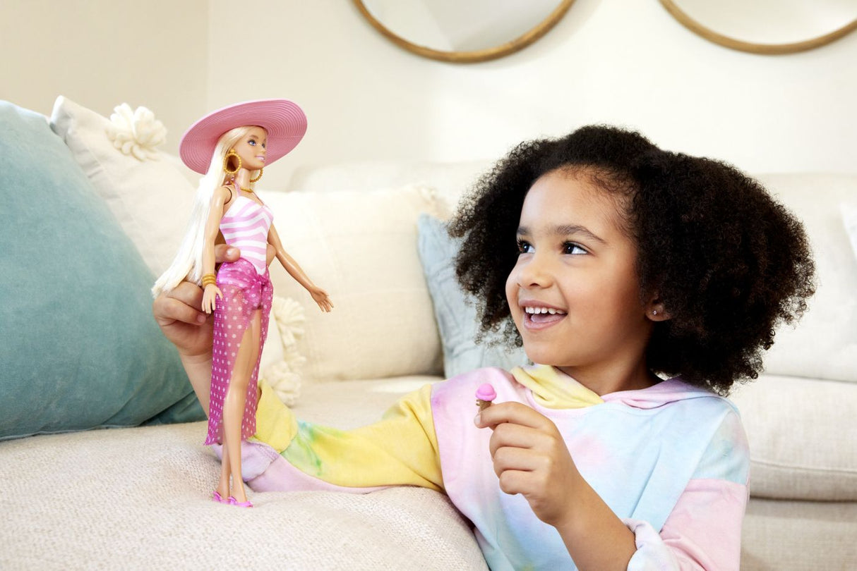 BARBIE PAPUSA BARBIE LA PLAJA