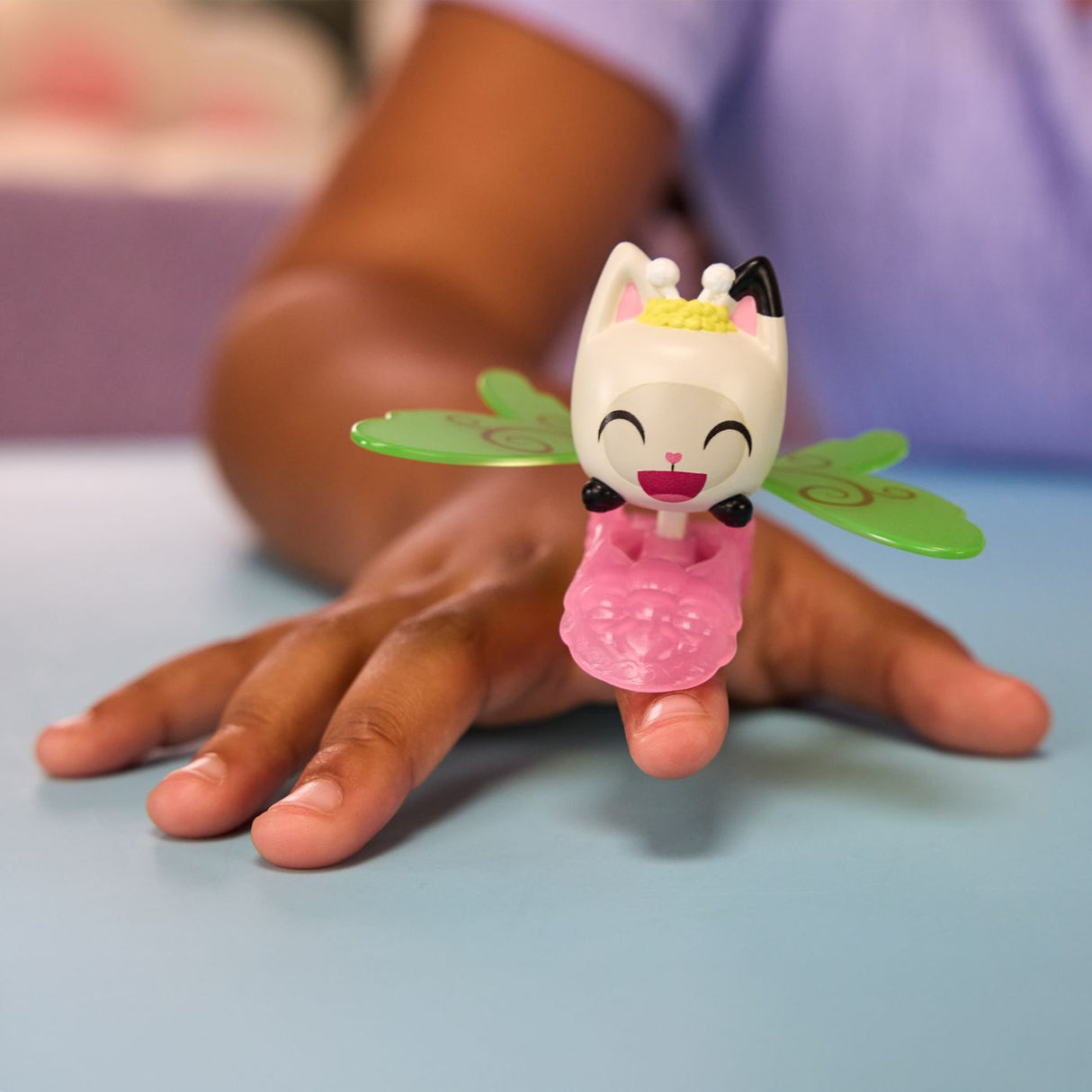 GABBYS DOLLHOUSE FAIRYLANDIA INEL DE ZANA CU FIGURINA PANDY PAWS