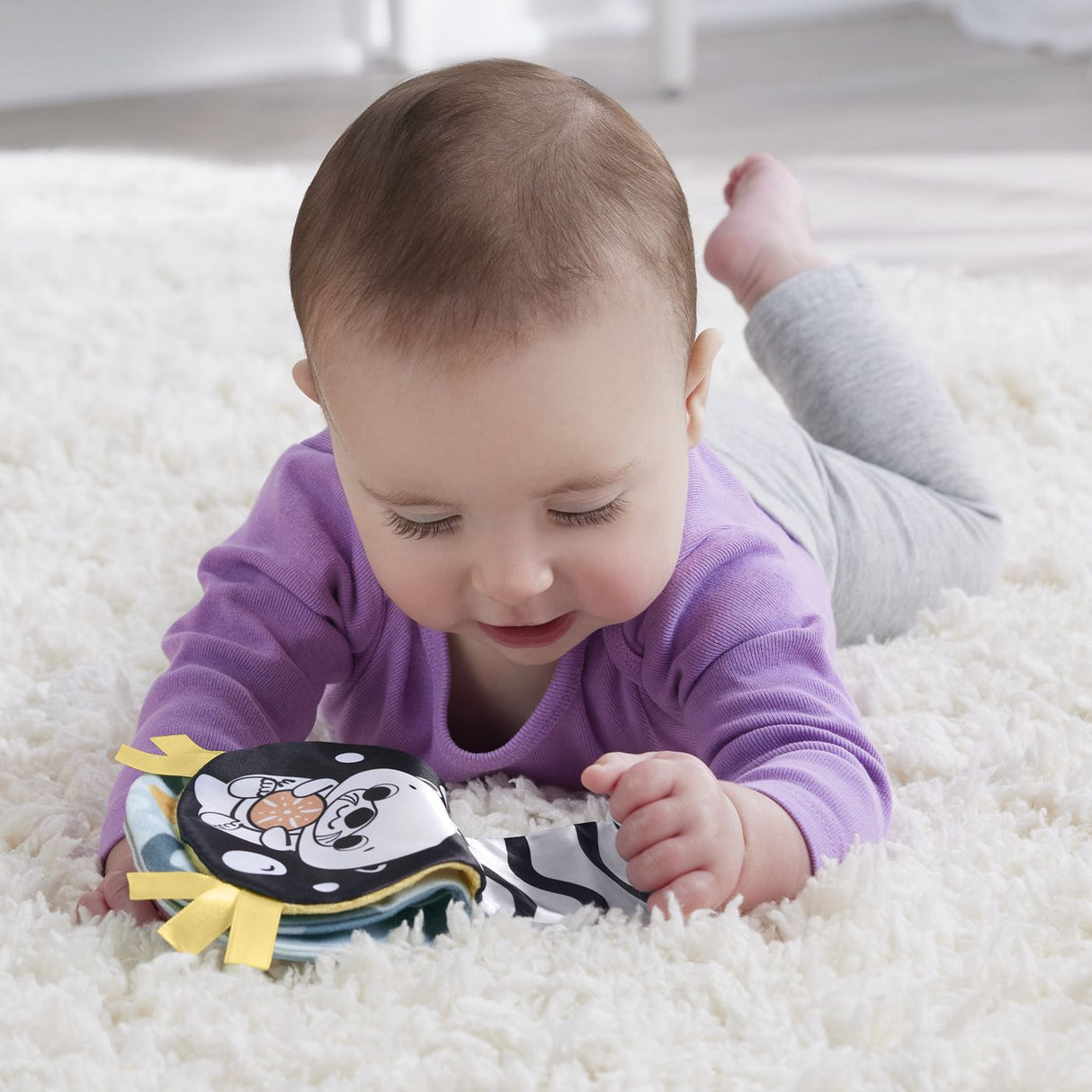 FISHER PRICE JUCARIE SENZORIALA 2 IN 1 TUMMY TIME VIDRA PENTRU BEBELUSI