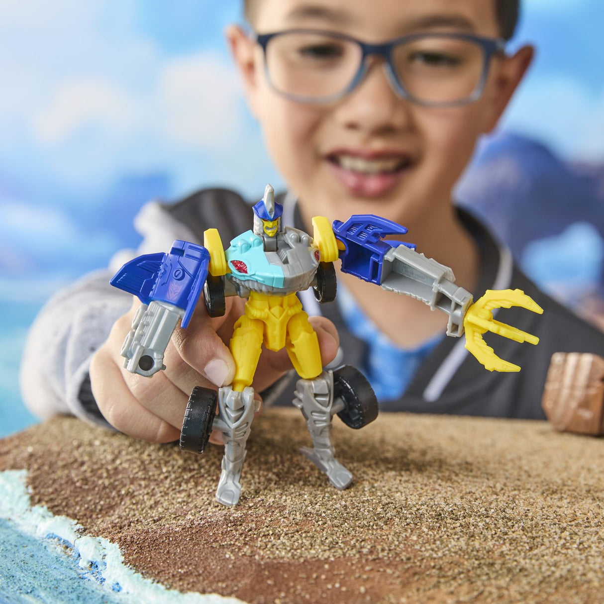 TRANSFORMERS CYBERWORLD ROBOT SKYBYTE CONVERTIBIL 10CM