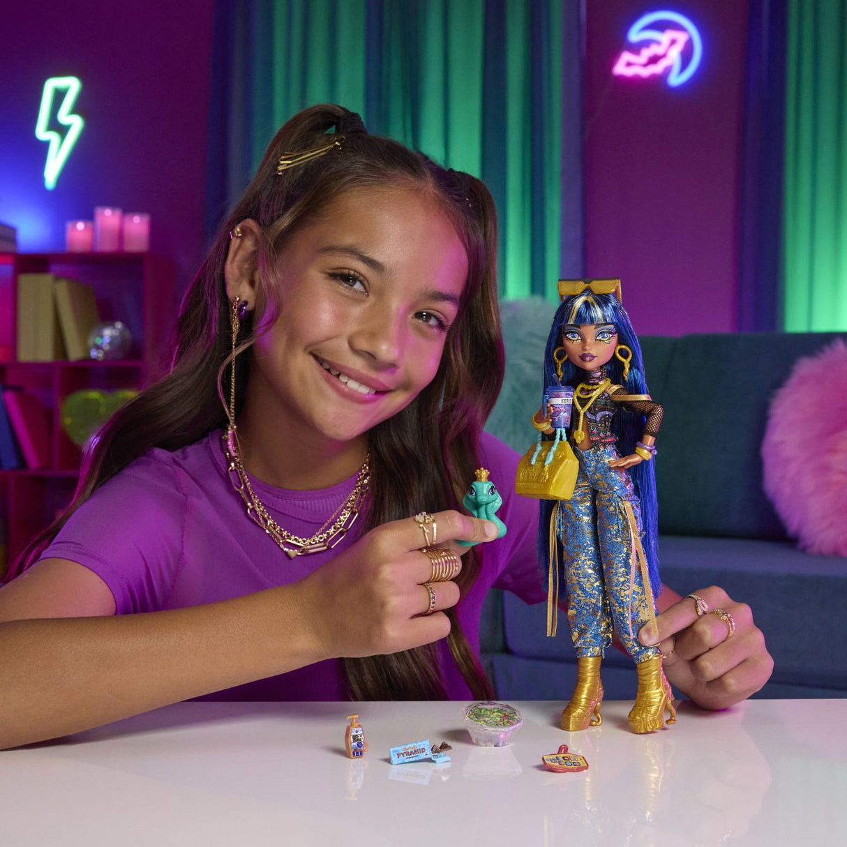 MONSTER HIGH PAPUSA CLEO DENILE CU ACCESORII