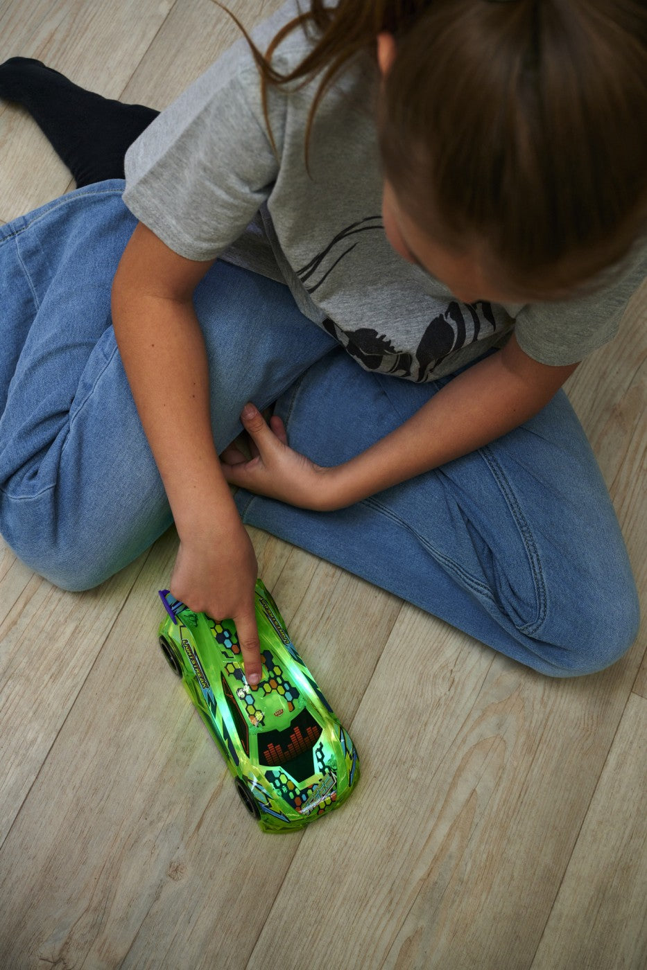 DICKIE TOYS SPEED TRONIC  MASINA CU LUMINI SI SUNETE 20CM
