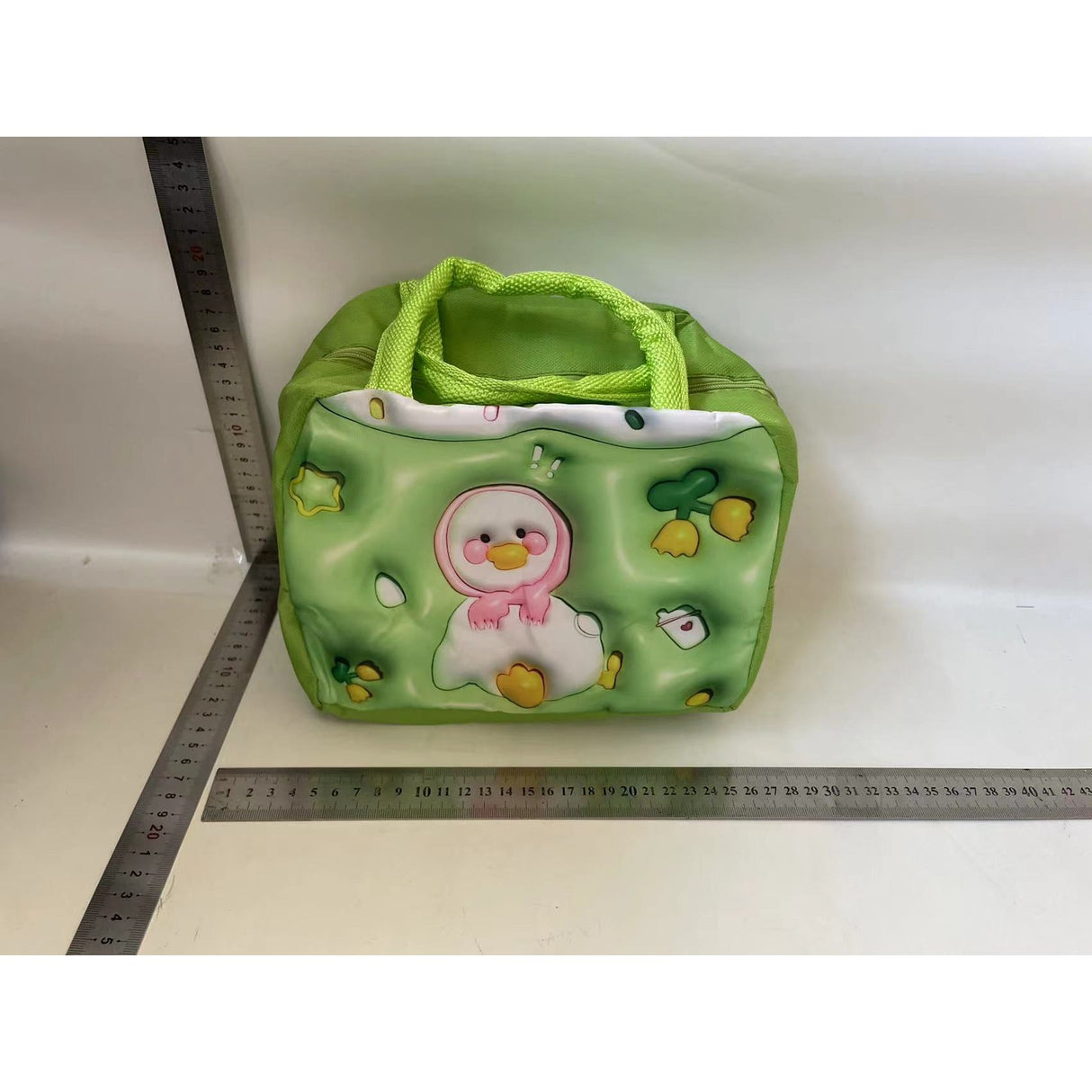 Geantă Frigorifică, Vivimall, cu Desene Animate 3D, Portabilă pentru Copii, de Prânz, din Pânză Oxford, 23x13x19 cm, Model Ratusca, Verde - vivimall.ro