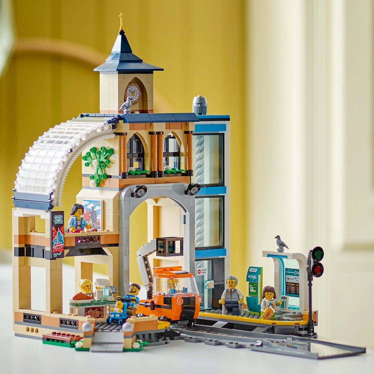 LEGO CITY GARA CENTRALA 60469