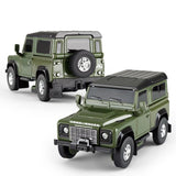 MASINUTA METALICA CONVERTIBILA LAND ROVER DEFENDER VERDE CU SCARA 1 LA 32