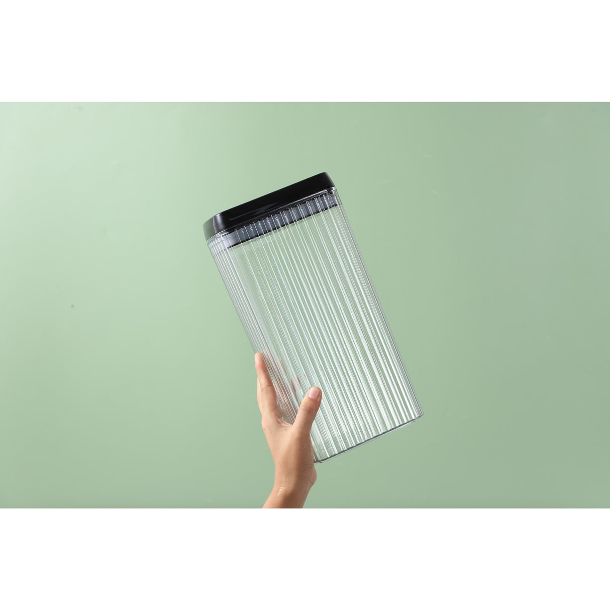 Set 5 Recipiente Din Plastic, Pentru Alimente/Obiecte, Inchidere Ermetica, Textura Ondulata, 4 X 1.5L, 1 X 3.3 L, Transparent - vivimall.ro