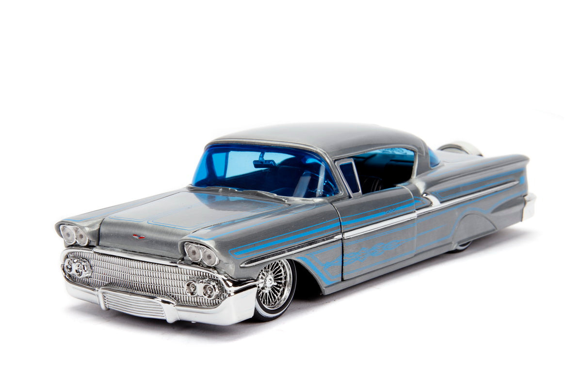 MACHETA METALICA CHEVY IMPALA HARD TOP 1958 SCARA 1 LA 24