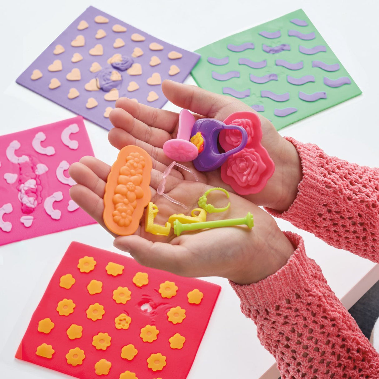 PLAY DOH BARBIE SET CREATII VESTIMENTARE FLORALE