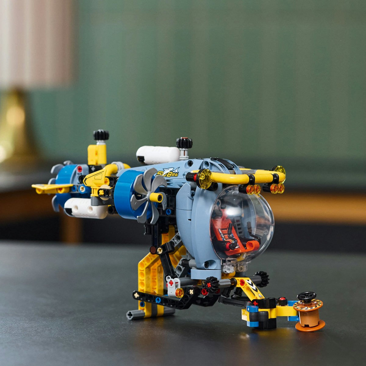 LEGO TECHNIC SUBMARIN DE CERCETARE 42201
