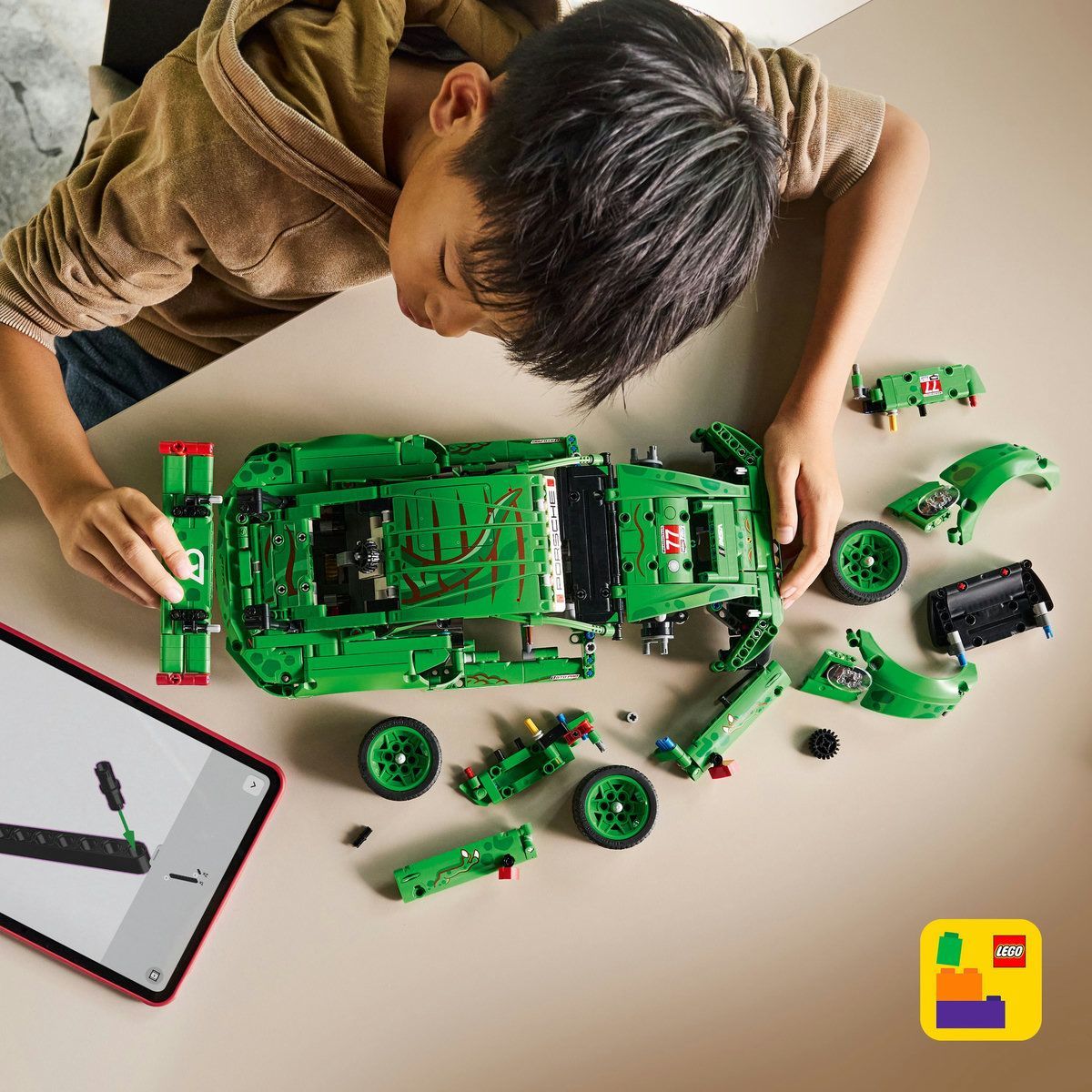 LEGO TECHNIC MASINA PORSCHE 911 GT3 R REXY AO RACING 42224