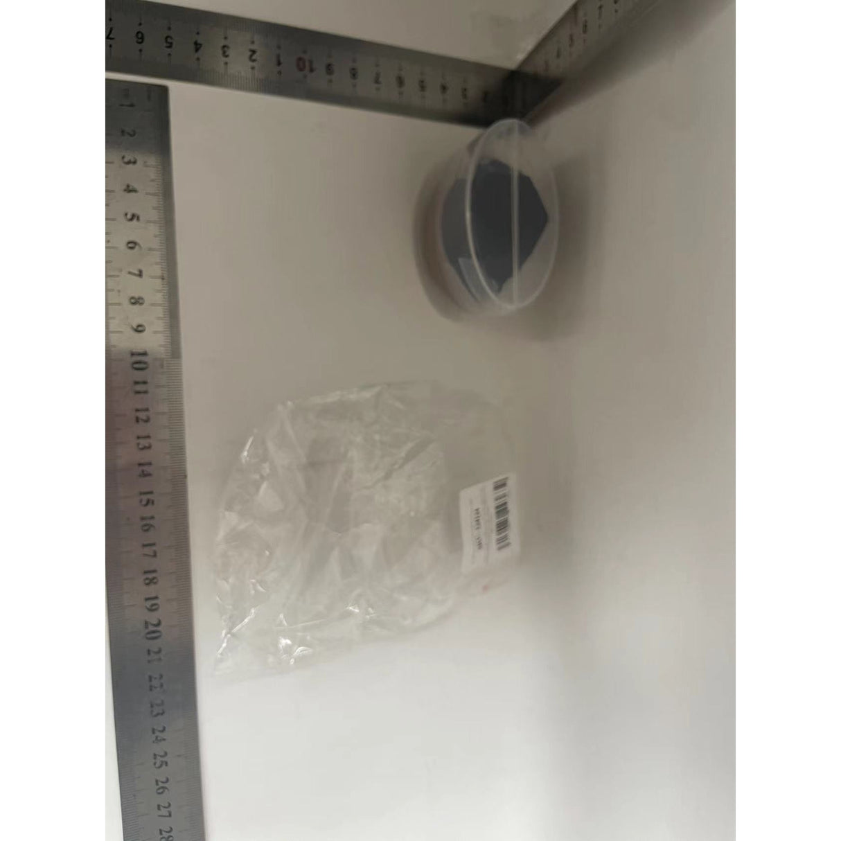 Pensula kabuki plata pentru fond de ten, Vivimall, negru 6x3.8x4.2 cm, Cutie Protectie - vivimall.ro