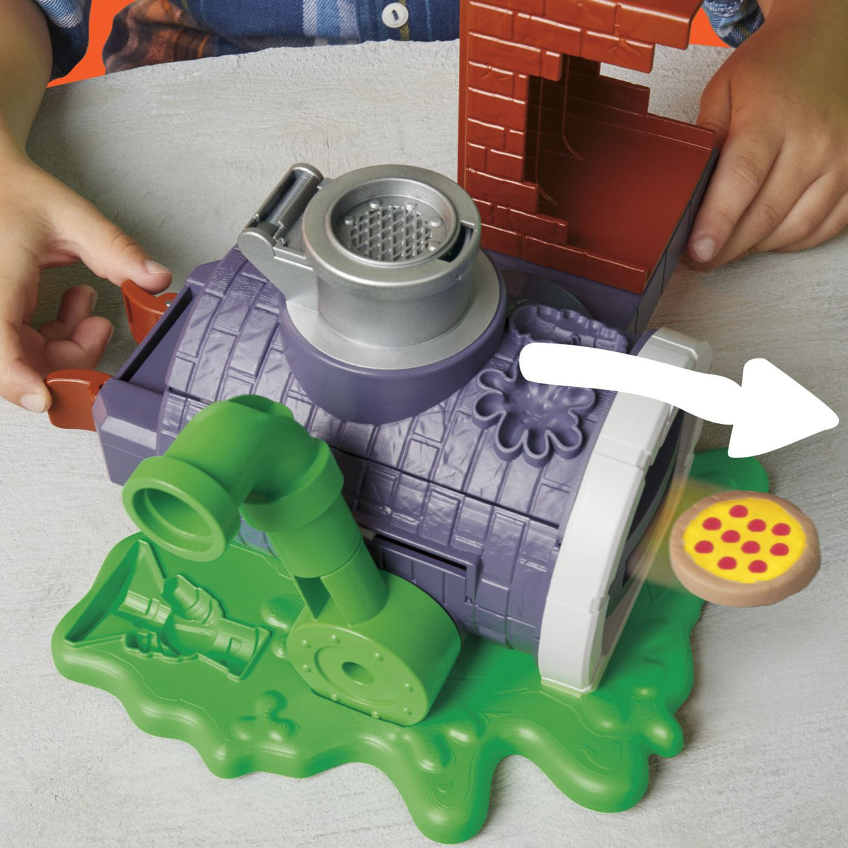 PLAY DOH POVESTIRI CU TESTOASE NINJA ADOLESCENTE MUTANTE SET PIZZA TAIE SI ARUNCA
