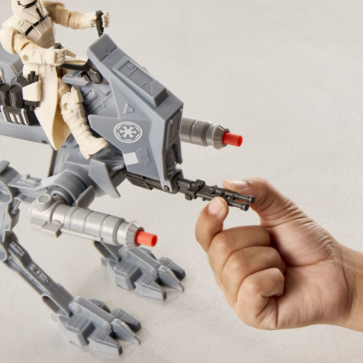 STAR WARS MANDALORIAN SI GROGU ACTION VERSE SET FIGURINA IMPERIAL DRIVER SI VEHICUL AR RT CU ACCESORII
