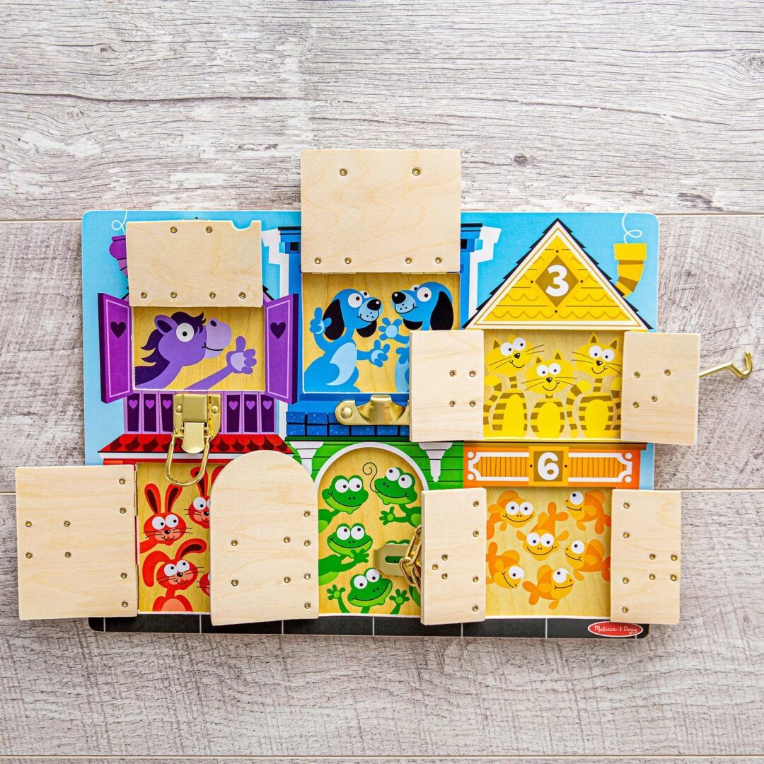 MELISSA AND DOUG SET DE INVATARE PLACA CU ZAVOARE DIN LEMN