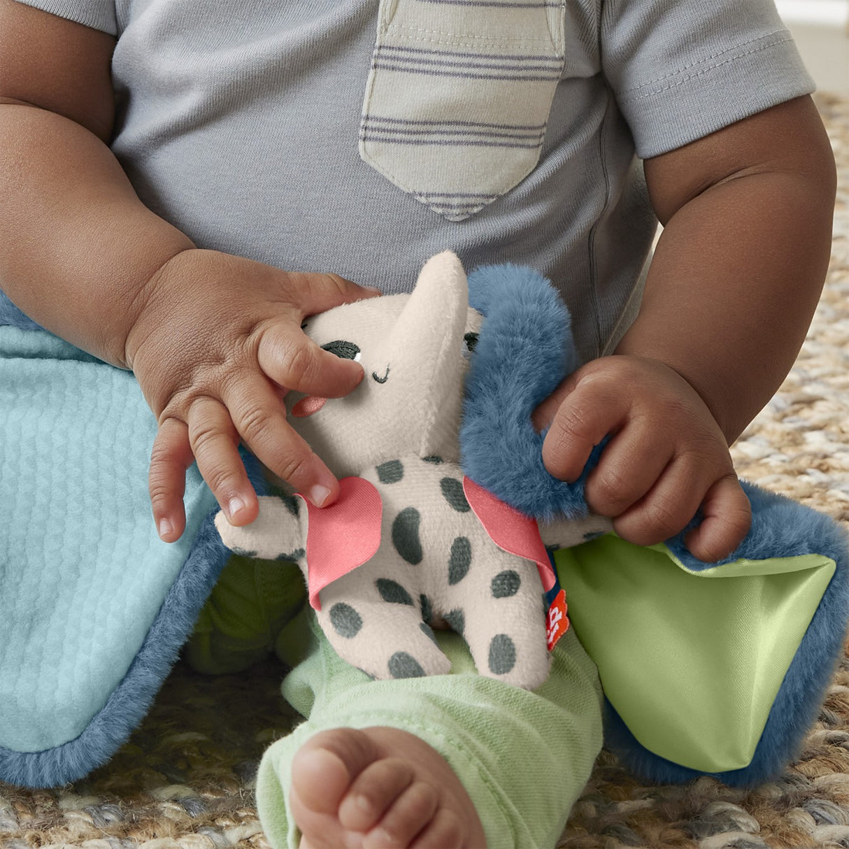 FISHER PRICE PLANET FRIENDS JUCARIE ELEFANTEL