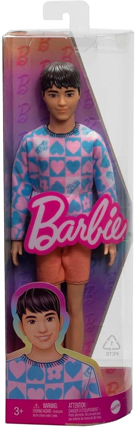BARBIE PAPUSA BAIAT FASHIONISTAS CU BLUZA CU INIMIOARE