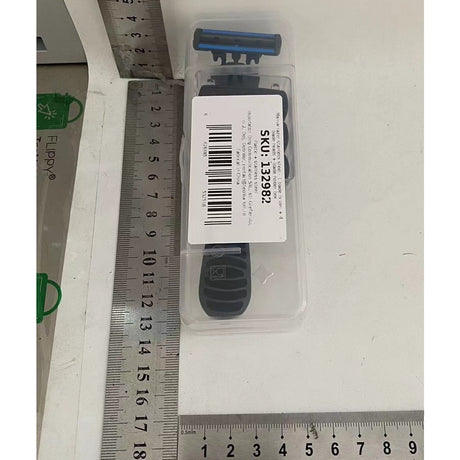 Aparat de Ras Manual, Vivimall, din Otel Inoxidabil, Suport Lama + 4 Capete de Schimb Incluse, Cutie pentru Lame, Negru