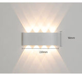 Aplica pentru Perete, Flippy, Interior/Exterior, Rezistenta la Umezeala IP65, 8 W, Lumina Calda, Aluminiu, 22x8 cm, Alb