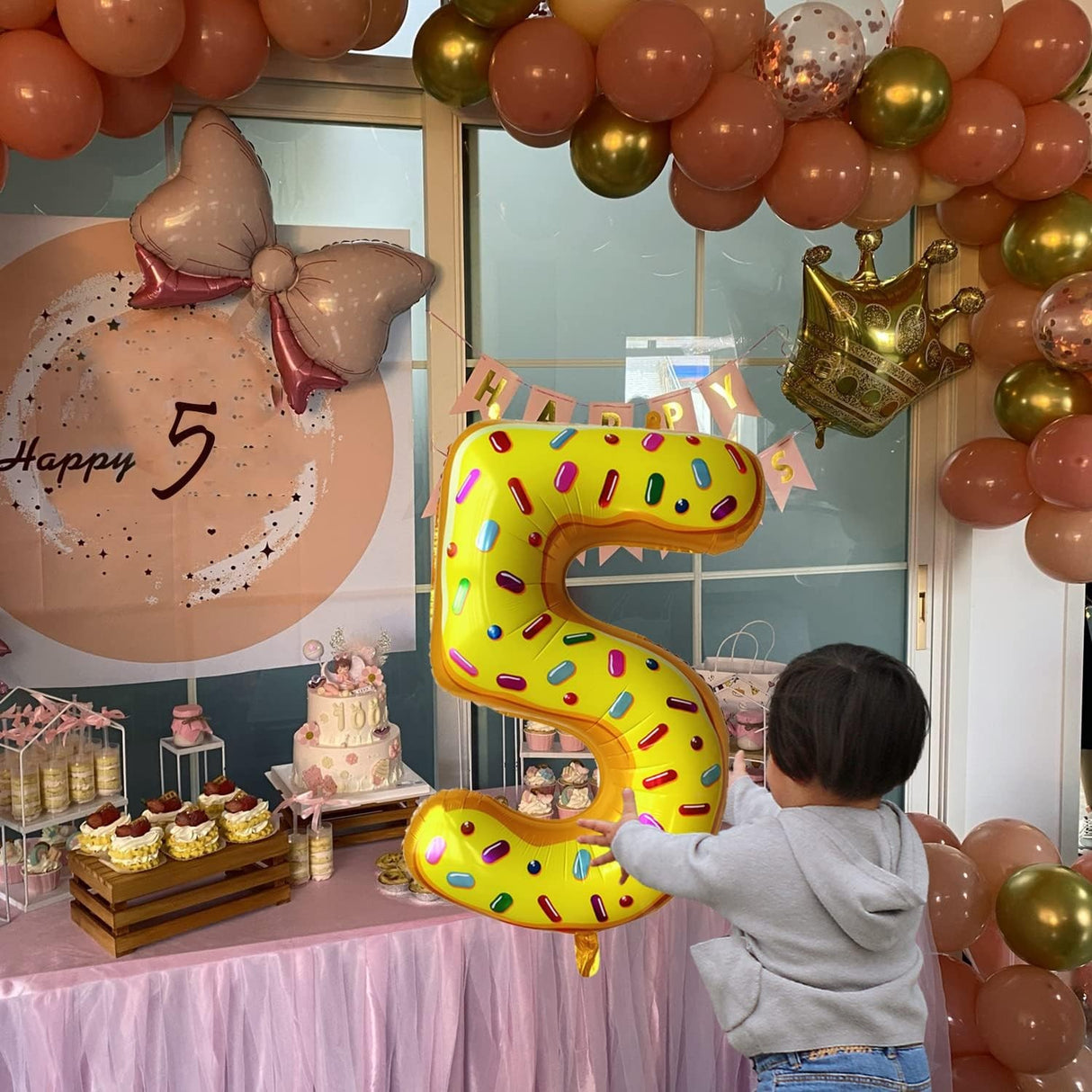 Balon Din Folie Metalizata Figurina Cifra, Imprimeu Gogosi, Tema Aniversare 100 Cm, Ambalaj Individual, Pai Inclus, Umflare Cu Aer Sau Heliu, Cifra 5 - vivimall.ro