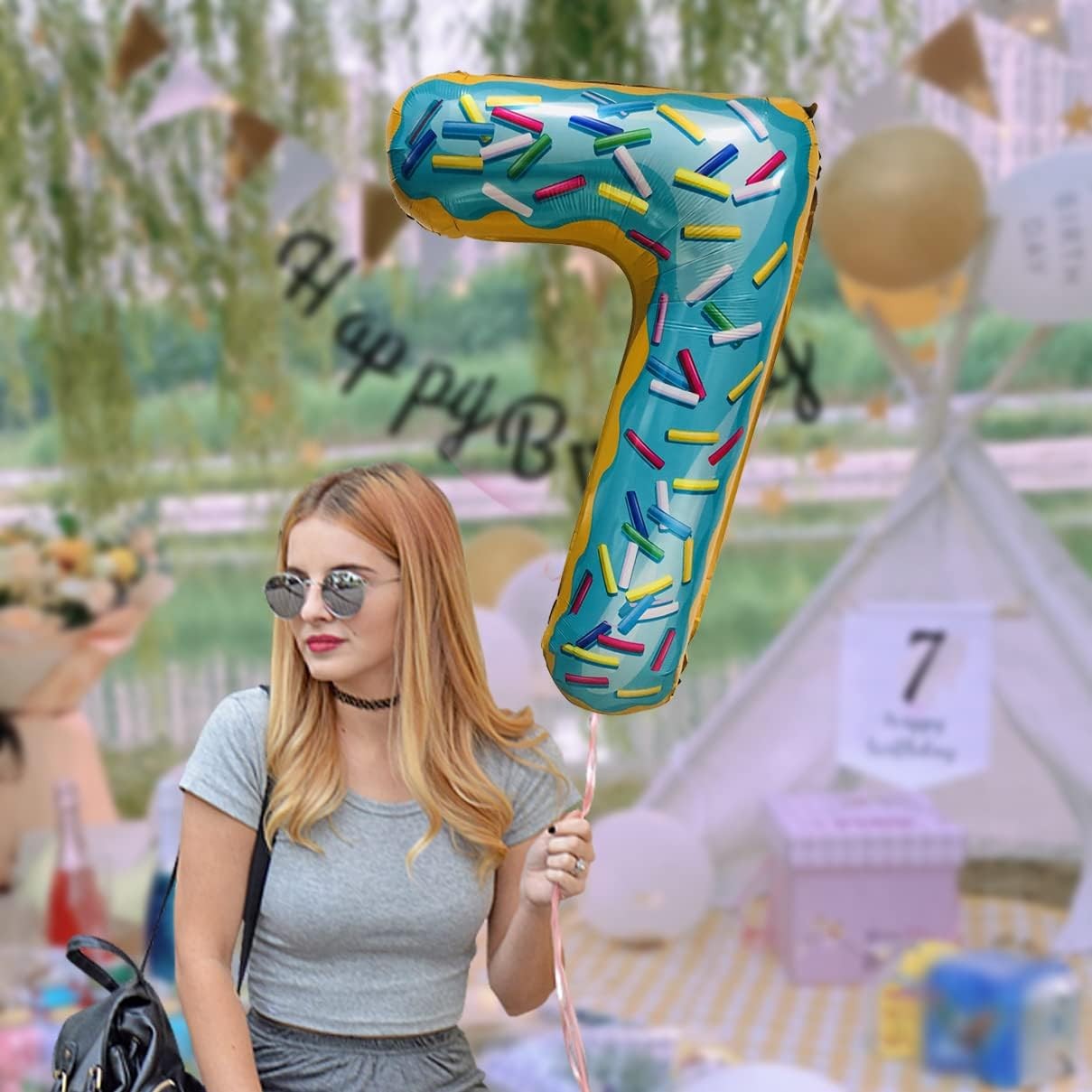 Balon Din Folie Metalizata Figurina Cifra, Imprimeu Gogosi, Tema Aniversare 100 Cm, Ambalaj Individual, Pai Inclus, Umflare Cu Aer Sau Heliu, Cifra 7 - vivimall.ro