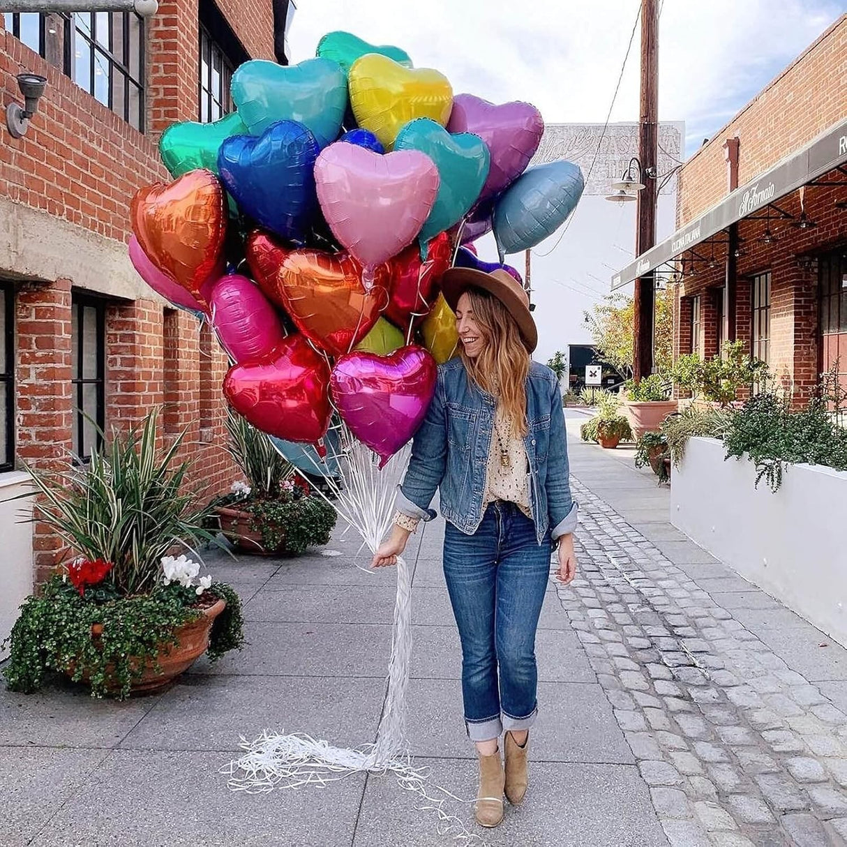 Balon Din Folie Metalizata, Figurina Inimioara, Model Simplu, Tematica Iubire, 40 Cm, Ambalaj Individual, Pai Inclus, Umflare Cu Aer Sau Heliu,