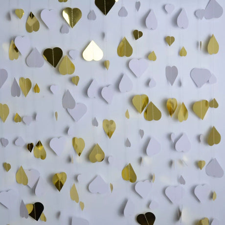Banner Cu Inimioare, Tip Franjuri, 4 M, Rola De Ata Inclusa, /Alb - vivimall.ro