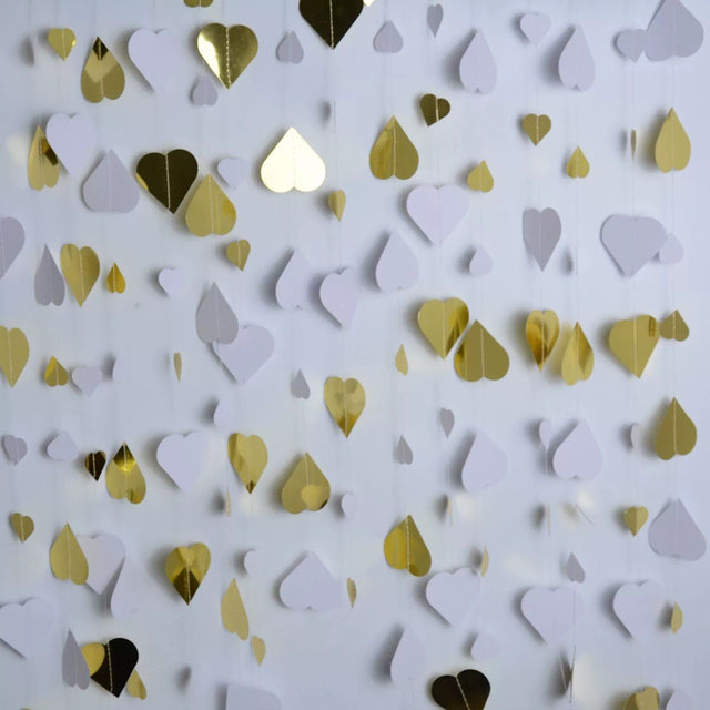 Banner Cu Inimioare, Tip Franjuri, 4 M, Rola De Ata Inclusa, /Alb - vivimall.ro
