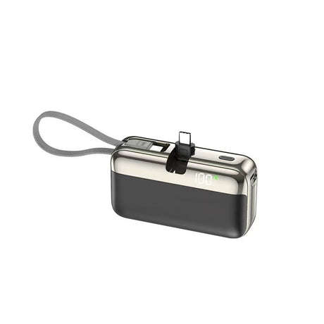 Baterie externă Flippy Capsule 10000 mAh, design cilindric negru, dimensiuni 9×5×2,5 cm, vedere frontală